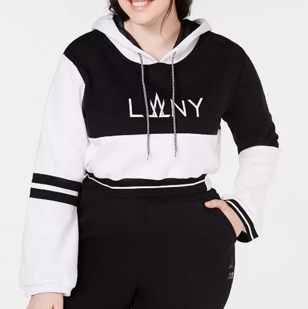 Black and White Graphic Crop Hoodie